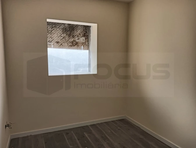 Moradia T3 para Venda em Barrô e Aguada de Baixo Foto 16