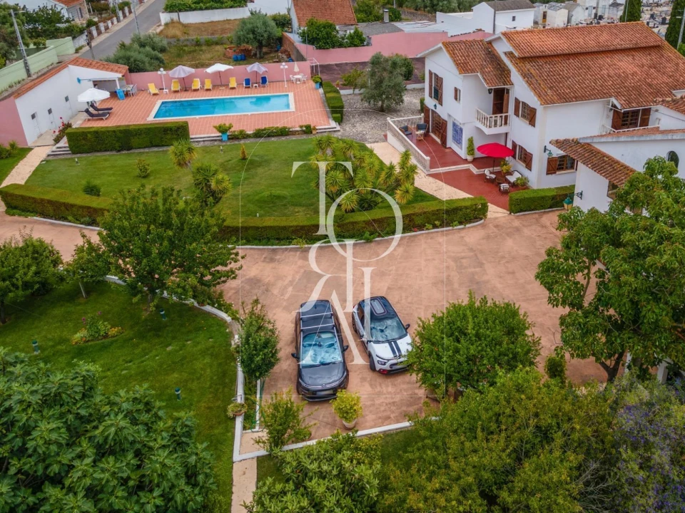 Quinta T9 para Venda em Malhou, Louriceira e Espinheiro Foto 4