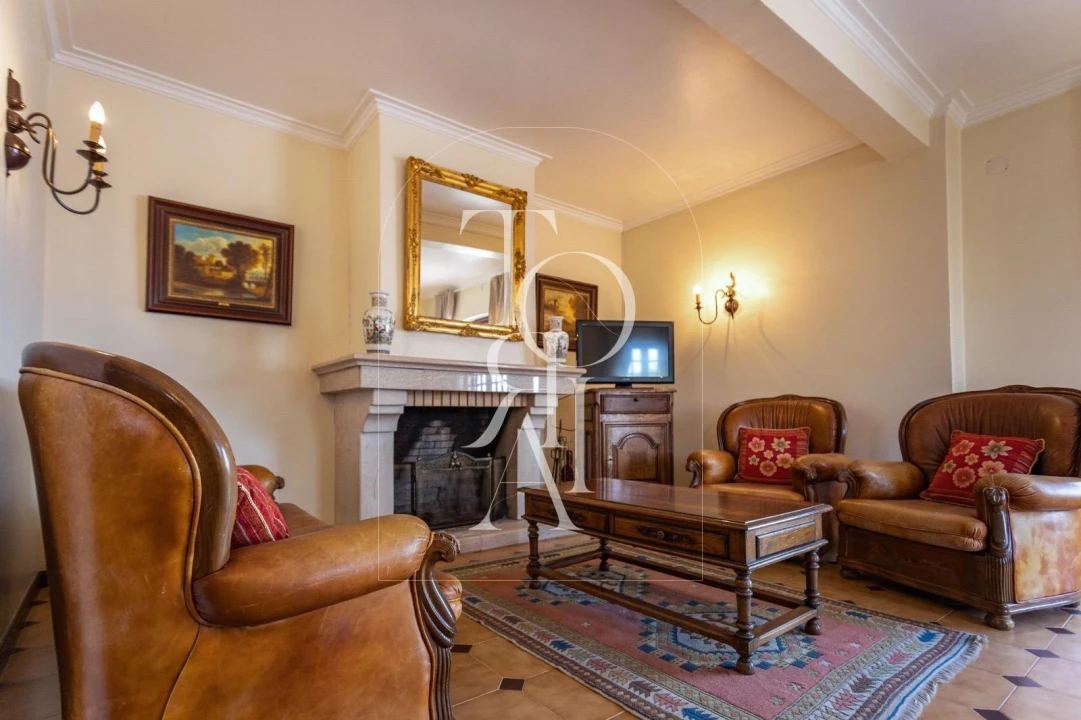 Quinta T9 para Venda em Malhou, Louriceira e Espinheiro Foto 7