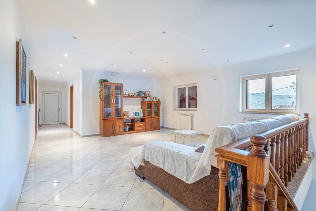 Moradia T4 para Venda em Soutelo de Aguiar Foto 3