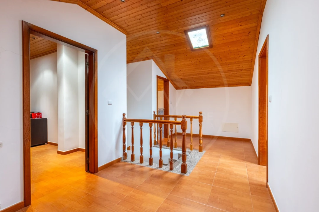 Moradia T4 para Venda em Soutelo de Aguiar Foto 4