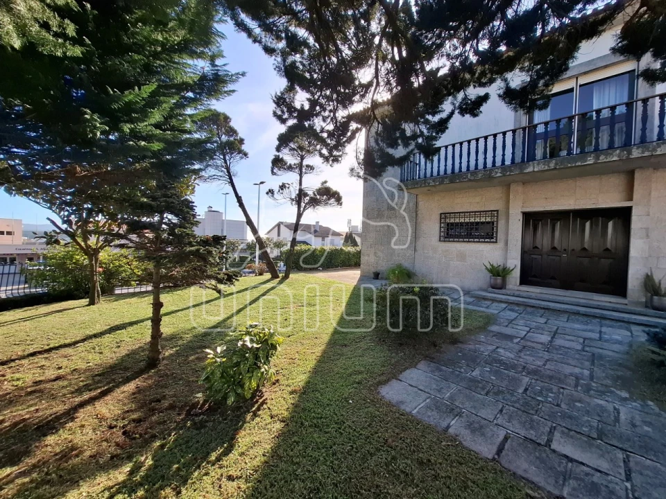 Moradia T5 para Venda em Santa Maria Maior e Monserrate e Meadela Foto 39