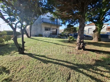 Moradia T5 para Venda em Santa Maria Maior e Monserrate e Meadela
