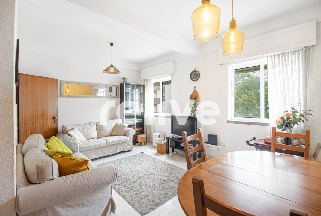 Apartamento T2 para Venda em Corroios Foto 1