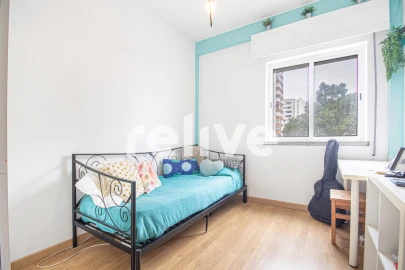 Apartamento T2 para Venda em Corroios