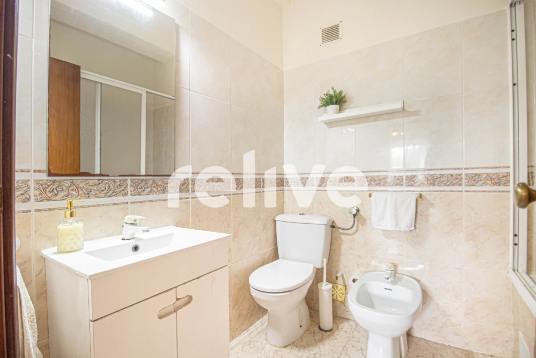 Apartamento T2 para Venda em Corroios Foto 12