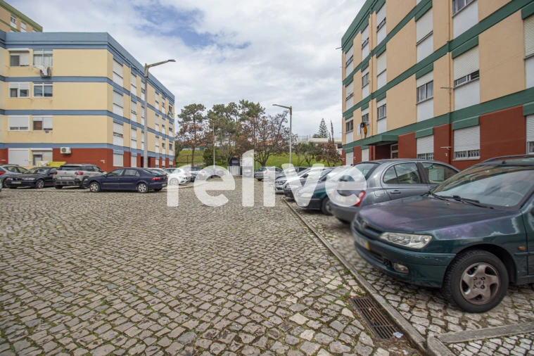 Apartamento T2 para Venda em Corroios Foto 17