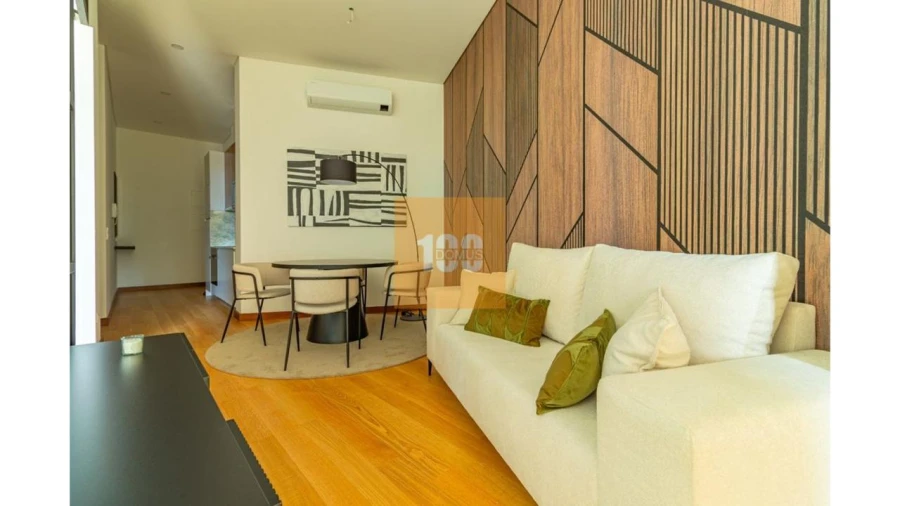 Apartamento T1 para Venda em Cedofeita, Santo Ildefonso, Sé, Miragaia, São Nicolau e Vitória Foto 4