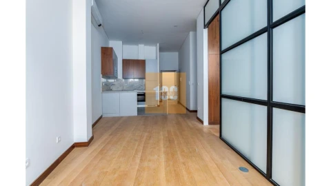 Apartamento T1 para Venda em Cedofeita, Santo Ildefonso, Sé, Miragaia, São Nicolau e Vitória