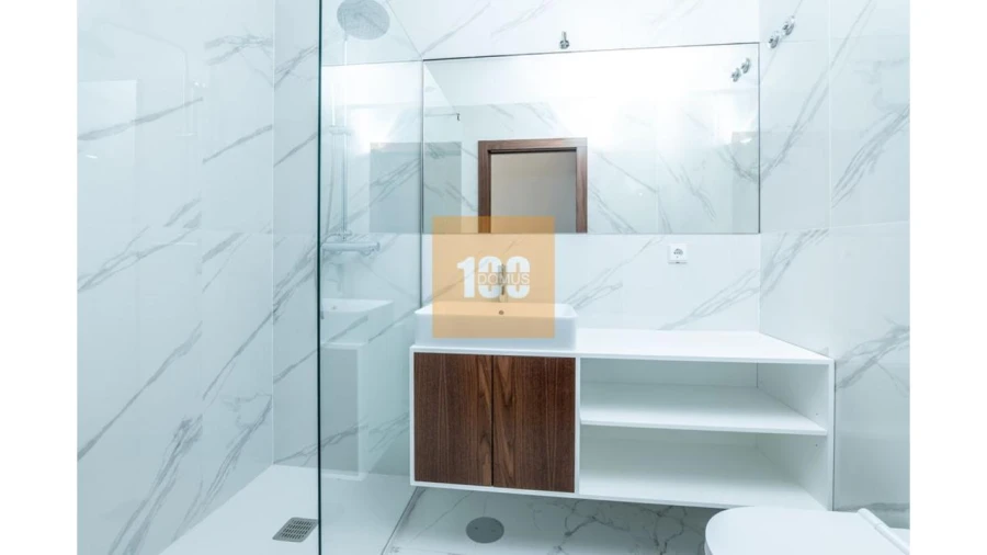 Apartamento T1 para Venda em Cedofeita, Santo Ildefonso, Sé, Miragaia, São Nicolau e Vitória Foto 13