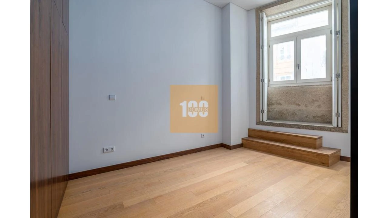 Apartamento T1 para Venda em Cedofeita, Santo Ildefonso, Sé, Miragaia, São Nicolau e Vitória Foto 7