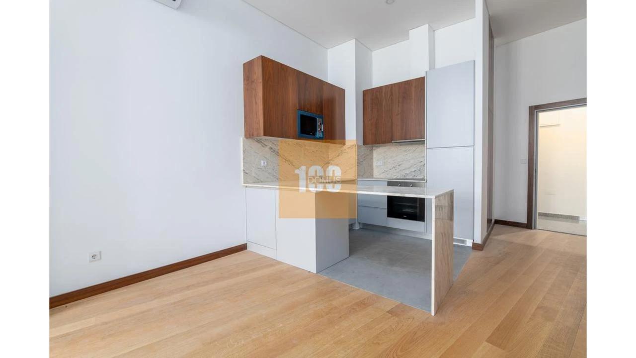 Apartamento T1 para Venda em Cedofeita, Santo Ildefonso, Sé, Miragaia, São Nicolau e Vitória Foto 5