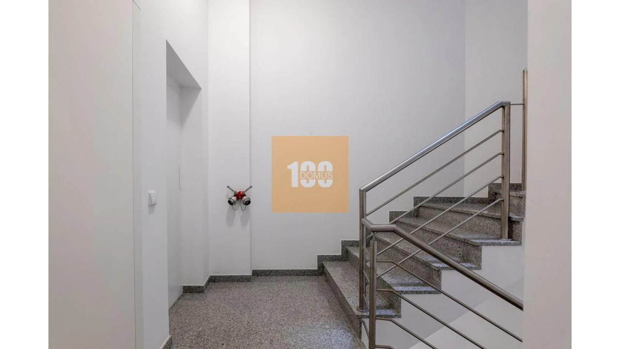 Apartamento T1 para Venda em Cedofeita, Santo Ildefonso, Sé, Miragaia, São Nicolau e Vitória Foto 16