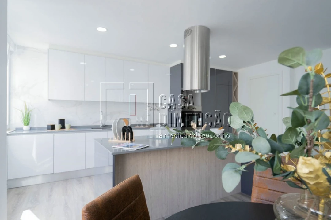 Apartamento T4 para Venda em Benfica Foto 18