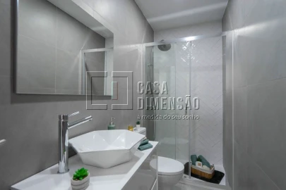 Apartamento T4 para Venda em Benfica