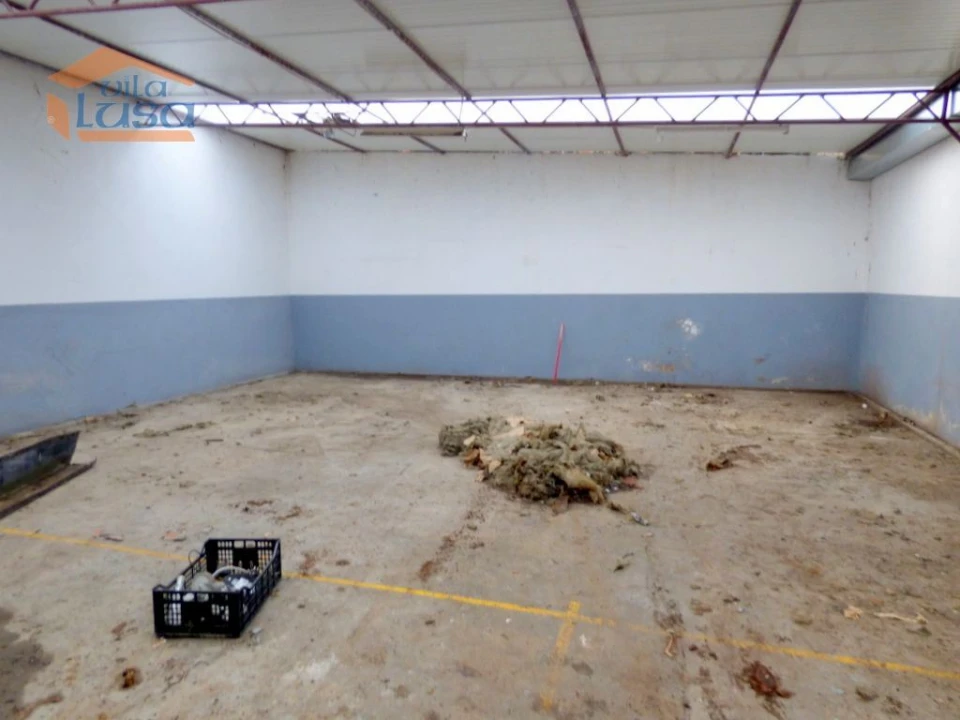 Loja para Arrendamento em Paranhos Foto 10