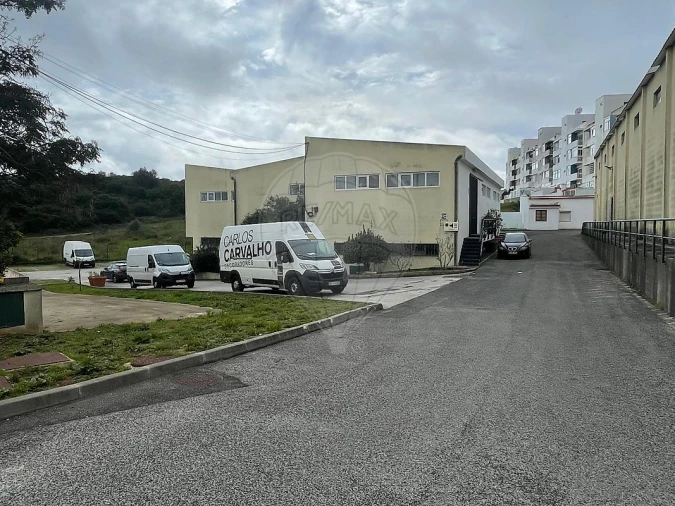 Armazém para Venda em São Domingos de Rana Foto 5