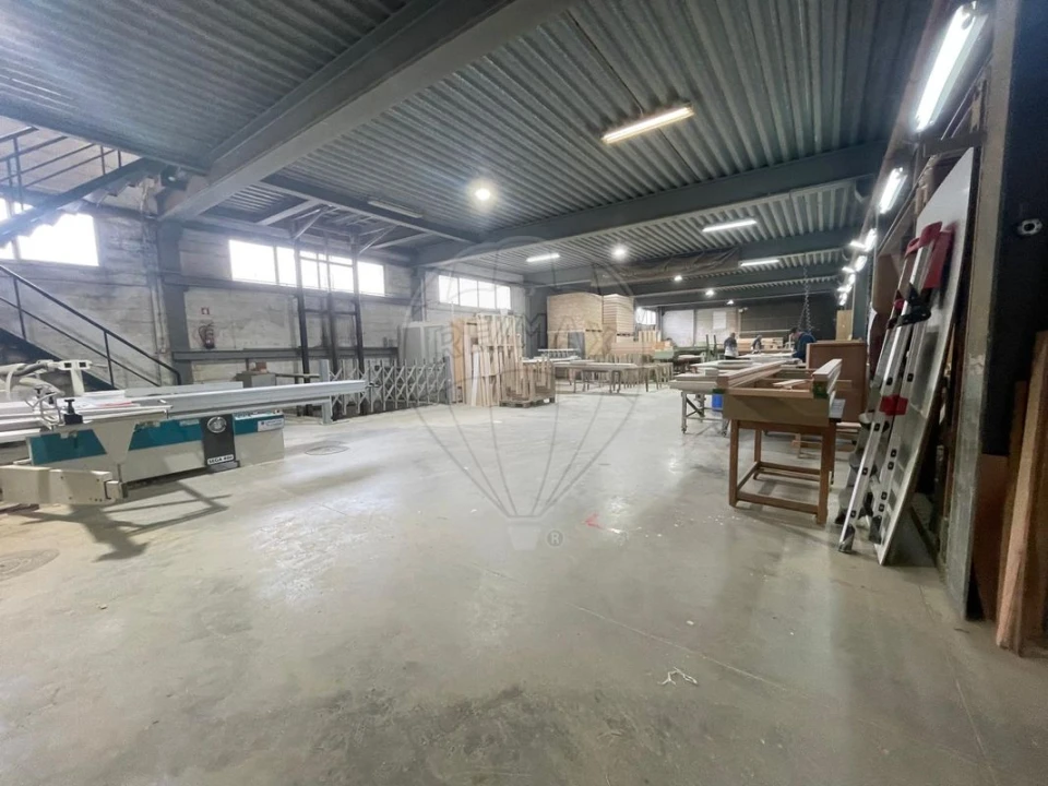 Armazém para Venda em São Domingos de Rana Foto 15