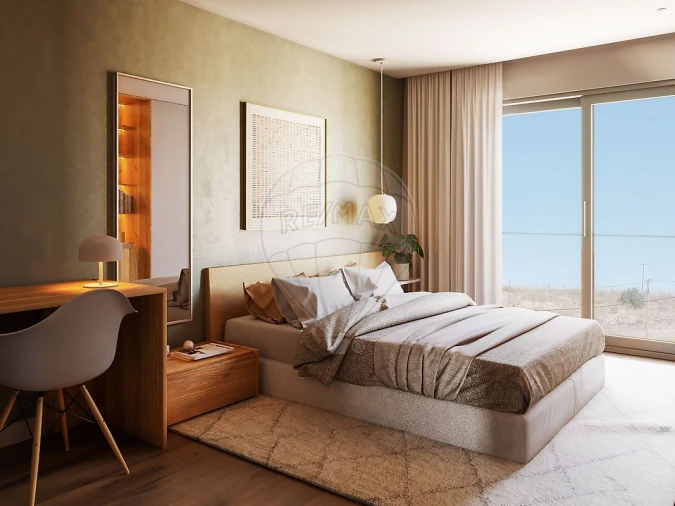 Moradia T4 para Venda em Vialonga Foto 5