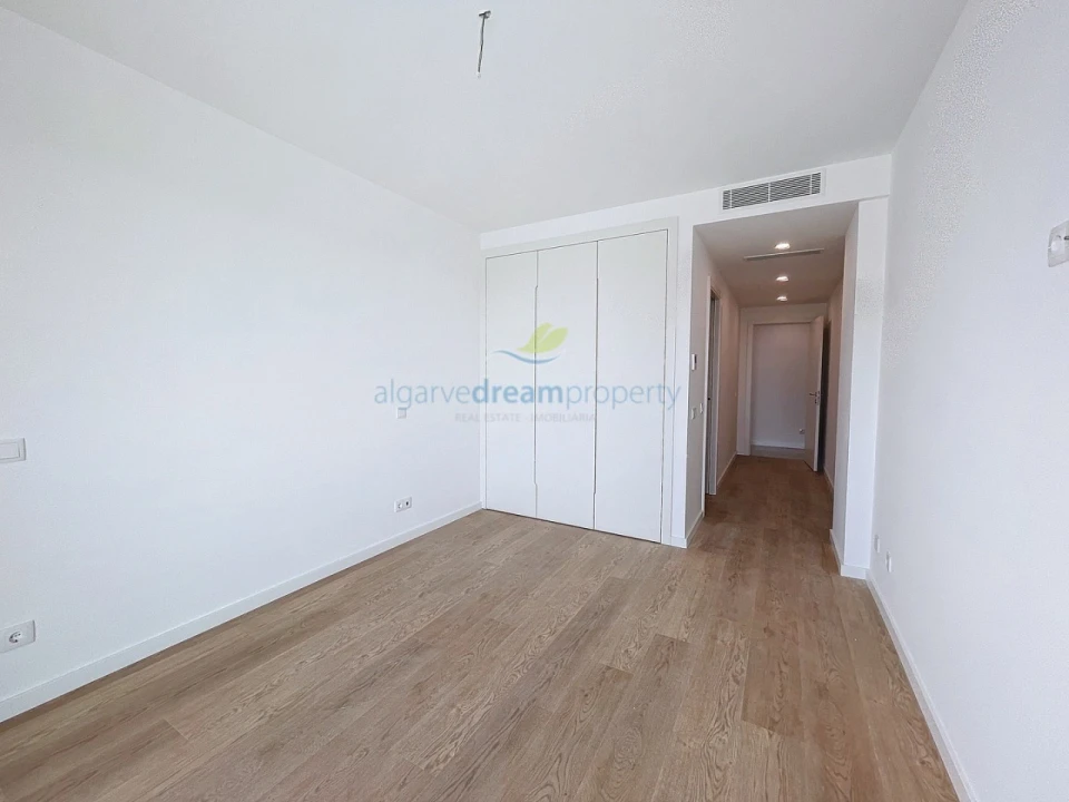 Apartamento T4 para Venda em Albufeira e Olhos de Água Foto 10