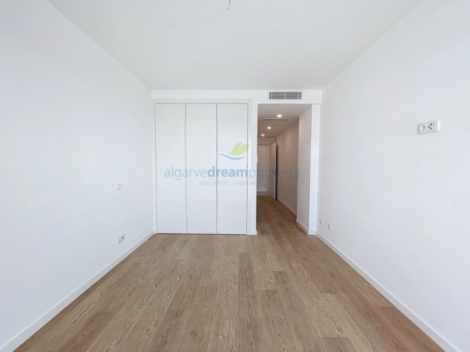 Apartamento T4 para Venda em Albufeira e Olhos de Água Foto 12