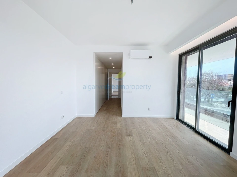 Apartamento T4 para Venda em Albufeira e Olhos de Água Foto 18