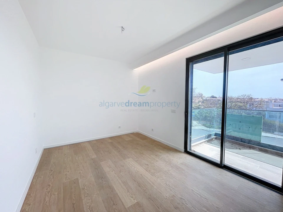 Apartamento T4 para Venda em Albufeira e Olhos de Água Foto 26