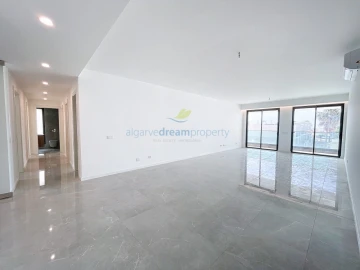Apartamento T4 para Venda em Albufeira e Olhos de Água