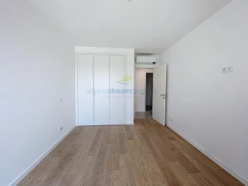 Apartamento T4 para Venda em Albufeira e Olhos de Água