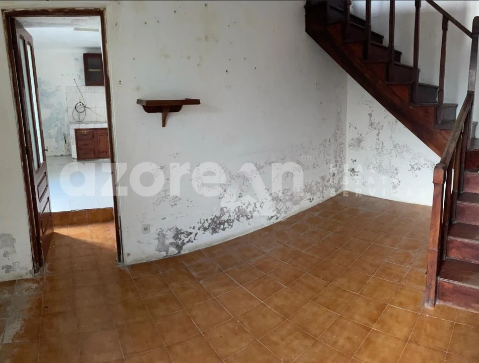 Moradia T3 para Venda em Nossa Senhora dos Remedios Foto 6