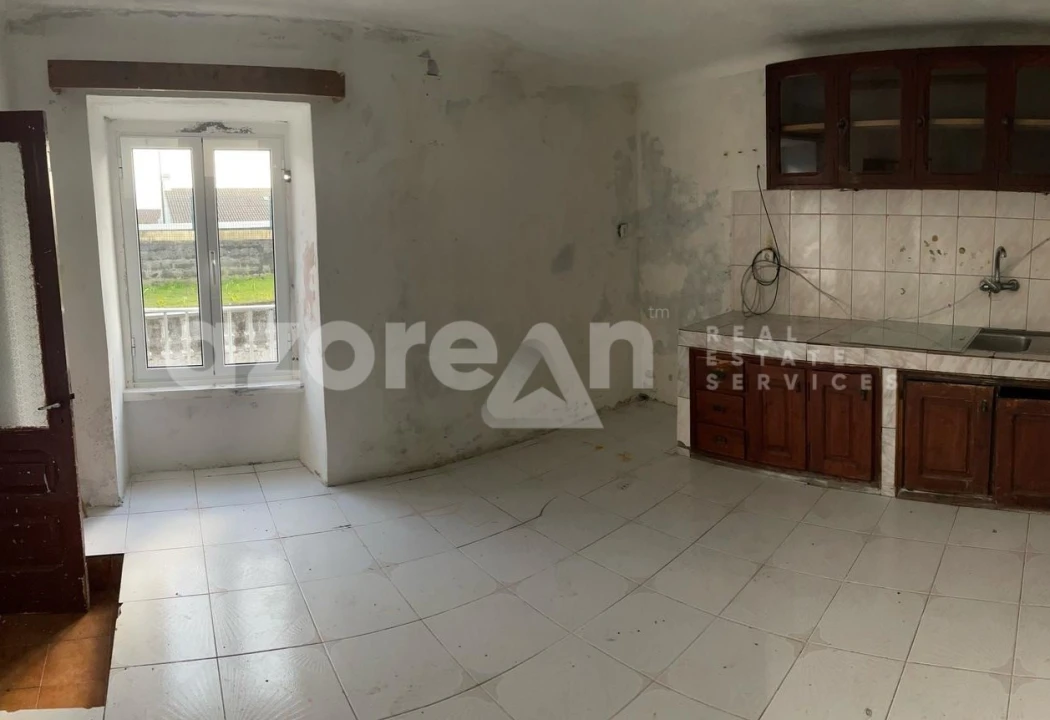 Moradia T3 para Venda em Nossa Senhora dos Remedios Foto 7