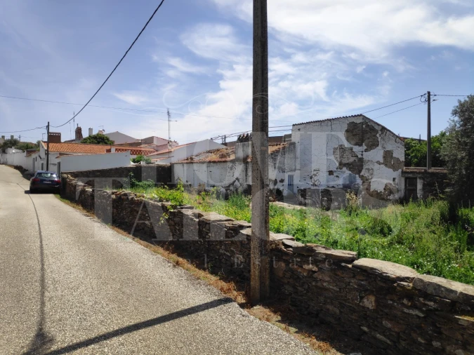 Moradia T1 para Venda em Veiros Foto 3