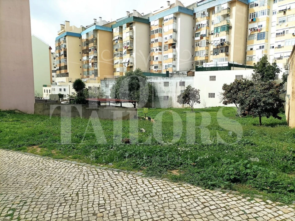 Terreno para Venda em Benfica Foto 3
