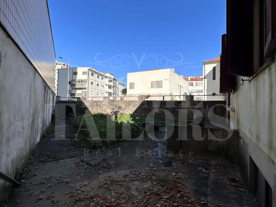 Moradia T6 para Venda em Mafamude e Vilar do Paraíso Foto 46