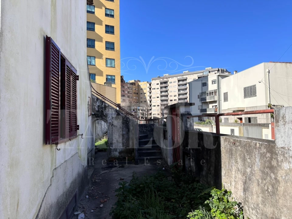 Moradia T6 para Venda em Mafamude e Vilar do Paraíso Foto 59