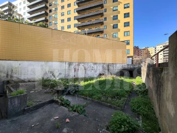 Moradia T6 para Venda em Mafamude e Vilar do Paraíso