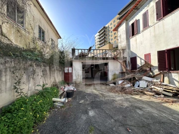 Moradia T6 para Venda em Mafamude e Vilar do Paraíso