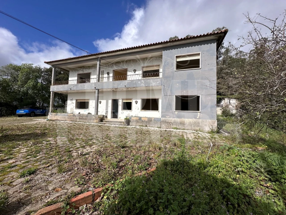 Moradia T8 para Venda em Venda do Pinheiro e Santo Estêvão das Galés Foto 12