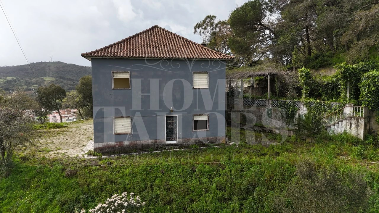 Moradia T8 para Venda em Venda do Pinheiro e Santo Estêvão das Galés Foto 5