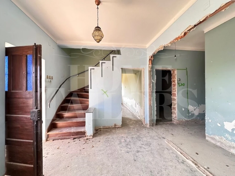 Moradia T8 para Venda em Venda do Pinheiro e Santo Estêvão das Galés Foto 31