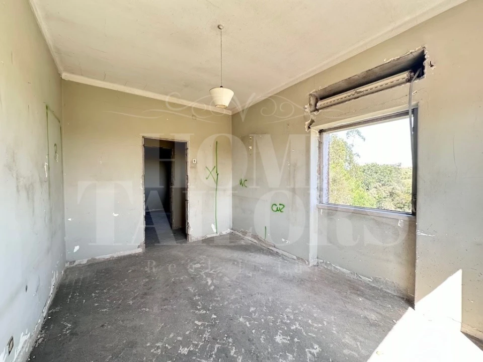 Moradia T8 para Venda em Venda do Pinheiro e Santo Estêvão das Galés Foto 44