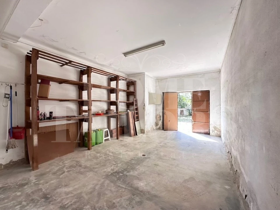 Moradia T8 para Venda em Venda do Pinheiro e Santo Estêvão das Galés Foto 49