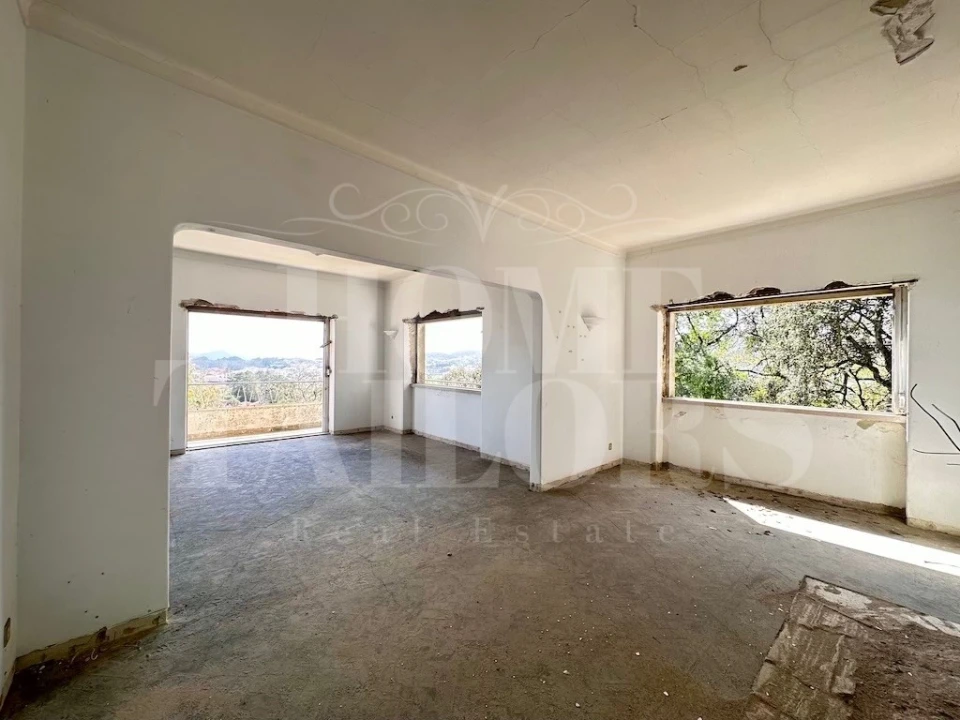 Moradia T8 para Venda em Venda do Pinheiro e Santo Estêvão das Galés Foto 53