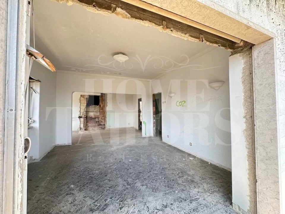 Moradia T8 para Venda em Venda do Pinheiro e Santo Estêvão das Galés Foto 56