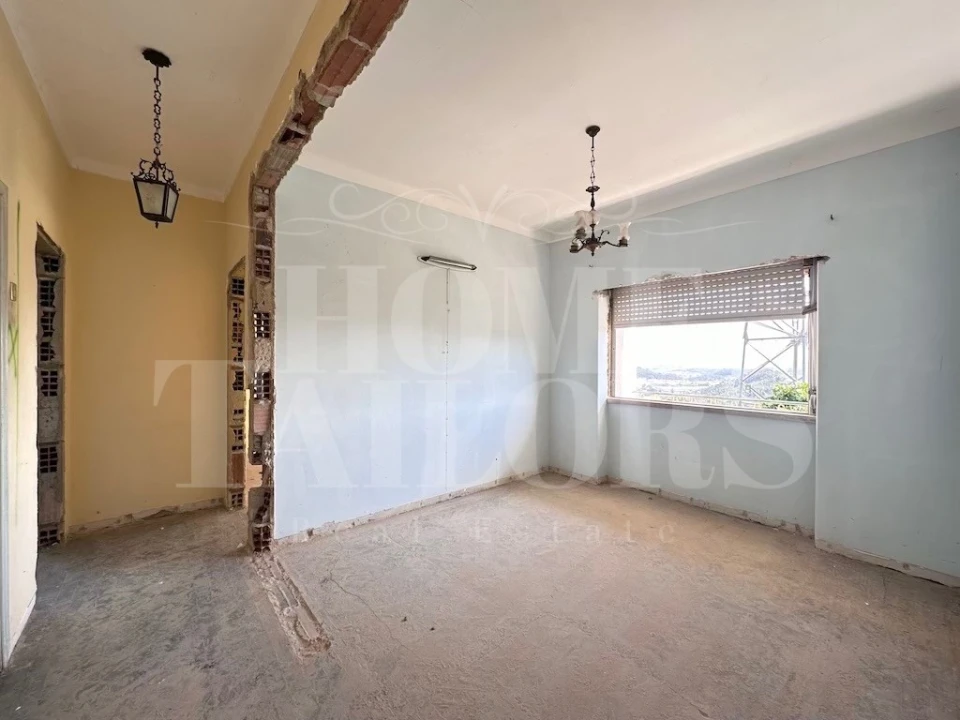 Moradia T8 para Venda em Venda do Pinheiro e Santo Estêvão das Galés Foto 64