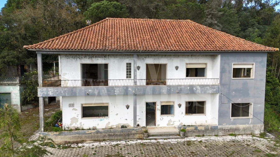 Moradia T8 para Venda em Venda do Pinheiro e Santo Estêvão das Galés Foto 3