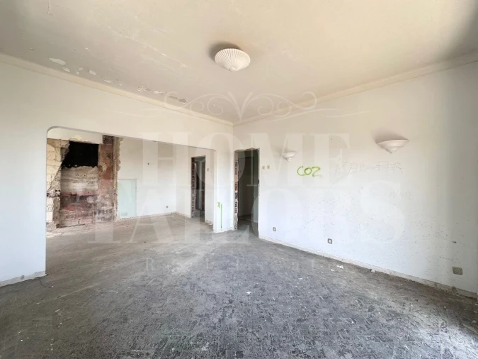 Moradia T8 para Venda em Venda do Pinheiro e Santo Estêvão das Galés Foto 55