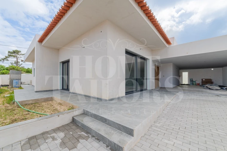 Moradia T3 para Venda em Santo Isidoro