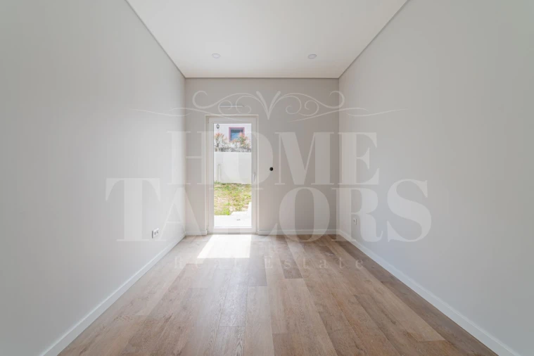 Moradia T3 para Venda em Santo Isidoro Foto 4