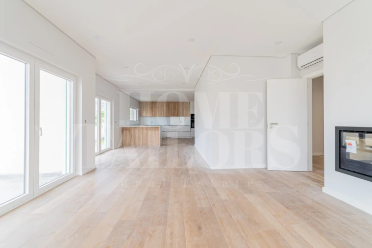 Moradia T3 para Venda em Santo Isidoro Foto 8